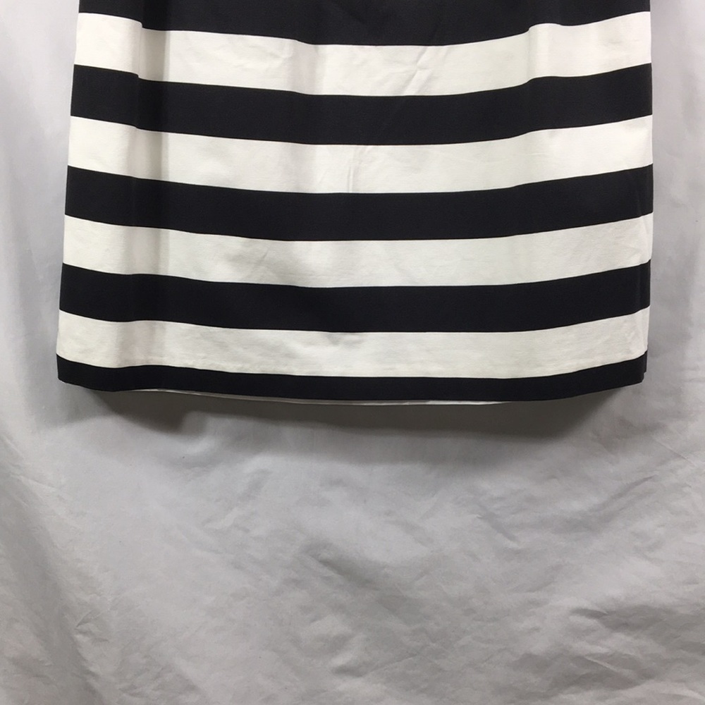 Ann Taylor Loft V-Neck Black and White Striped Chevron Dress Size 6 NEW With Tag - Picture 7 of 11